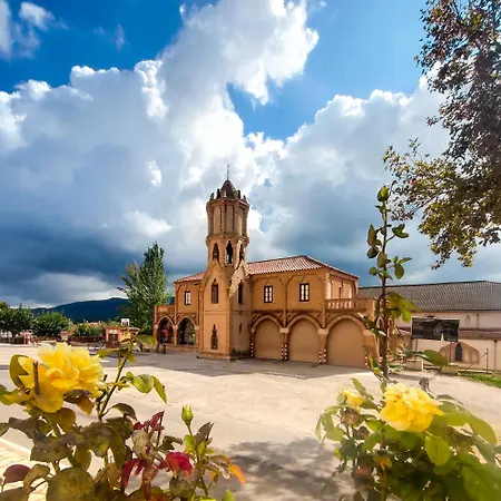 Les Voltes Ii - 3bd Gem In Hilltop Wine Village With Amazing Views Barbara